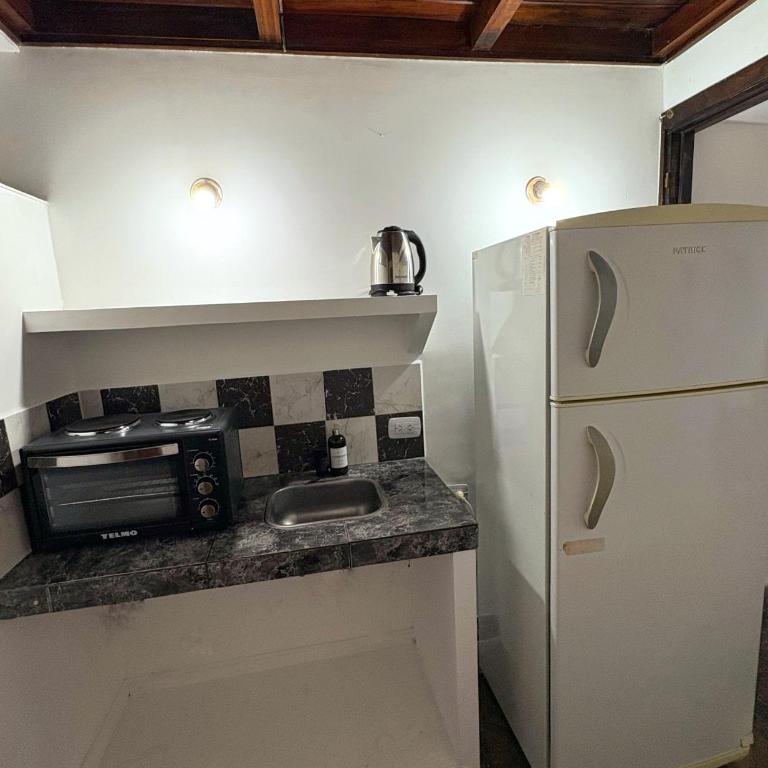 Estadía cómoda en el centro de San Salvador de Jujuy, todo a pocos pasos - Two-Bedroom Apartment - 3