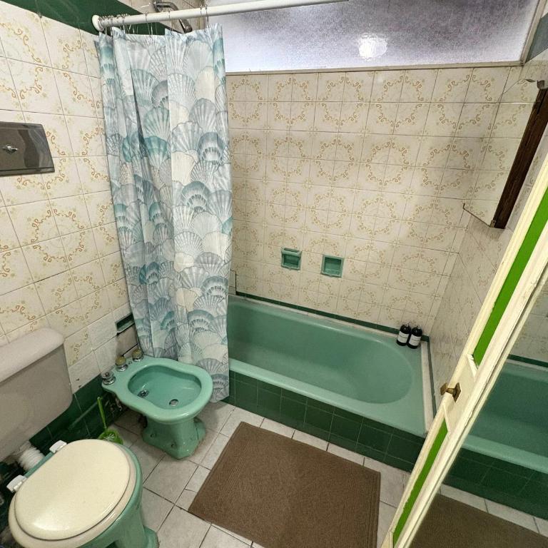 Estadía cómoda en el centro de San Salvador de Jujuy, todo a pocos pasos - Two-Bedroom Apartment - 9