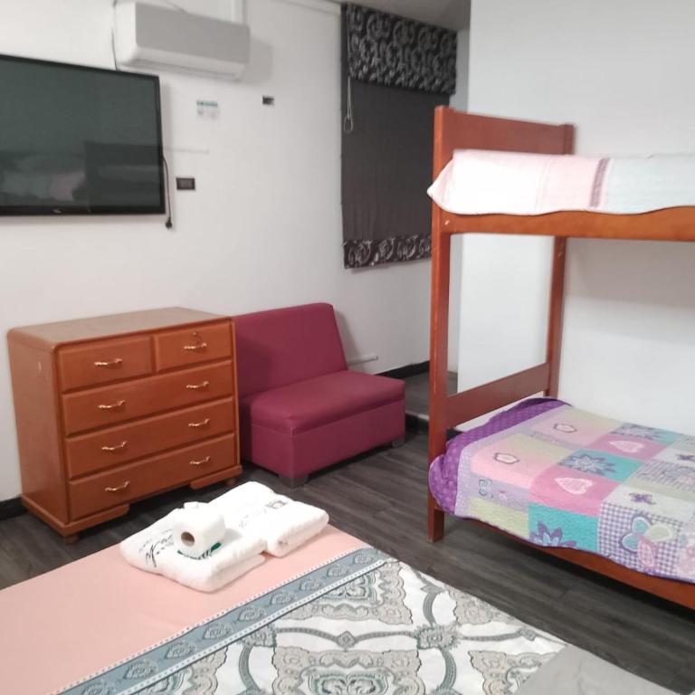 Hotel Ruah - Triple Room with Private Bathroom - 2