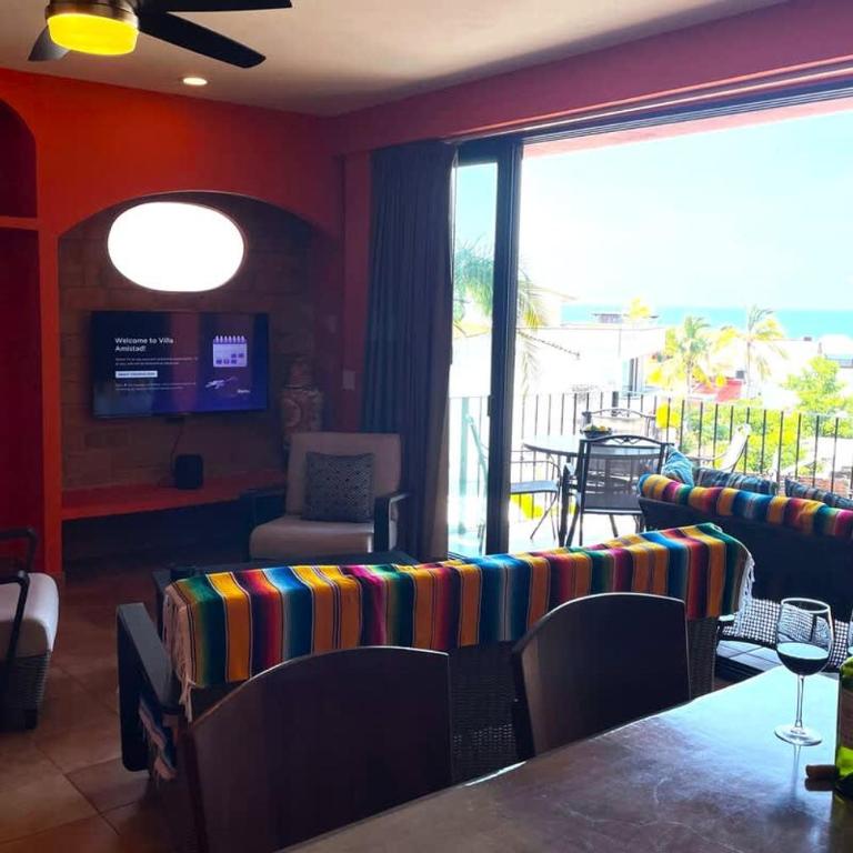 Ivan's Bella Vista Top Floor Ocean View 2BR with Terrace and Heated Pool - Two-Bedroom Apartment with Balcony and Sea View - 15