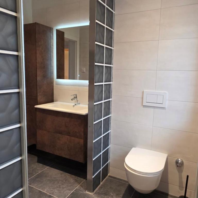 Alps & Lakes Apartments - Apartment mit 1 Schlafzimmer und Gartenblick - 9