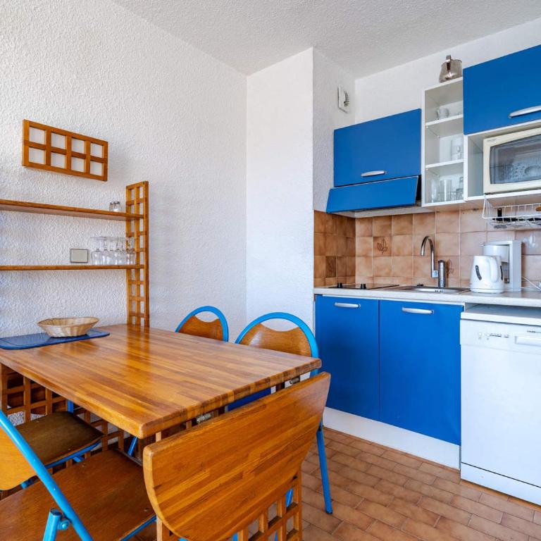 Appartement 6 pers, terrasse vue mer, Wi-Fi - FR-1-827-27 - Appartement - 4