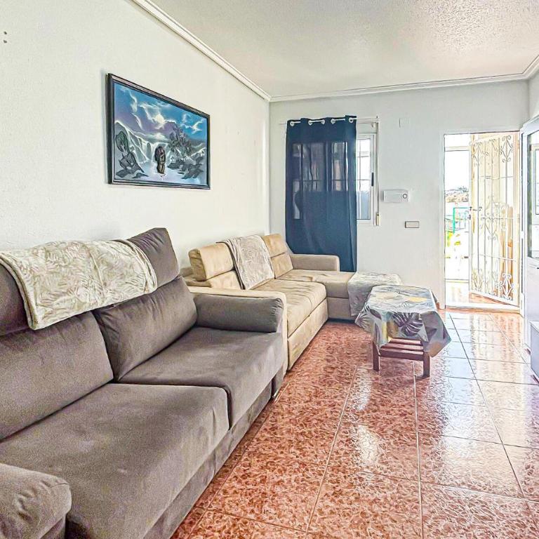 Lovely Apartment In Torrevieja With Wifi - Apartamento - 1