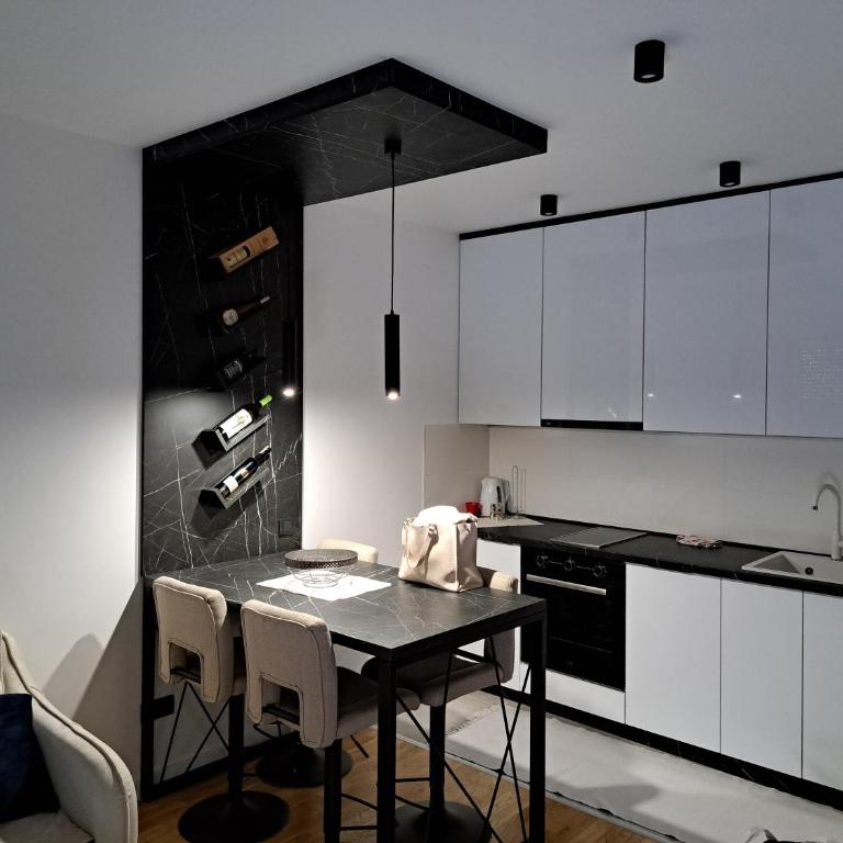 Apartmani Zlatni dan - One-Bedroom Apartment - 2