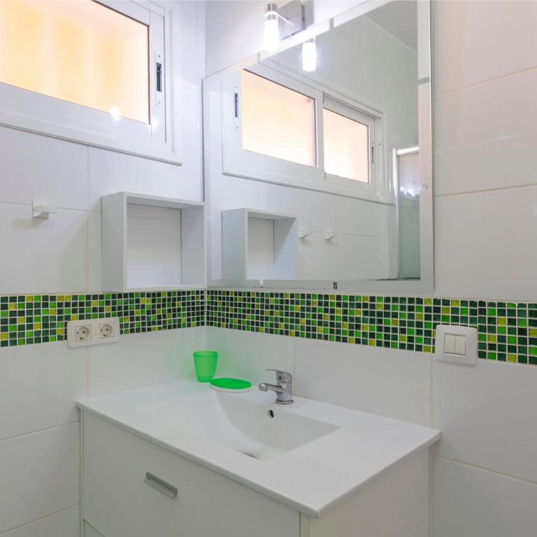 Cozy 1BR Near Beach Orlando Complex Costa Adeje - Apartamento de 1 dormitorio con balcón y vistas a la montaña - 16