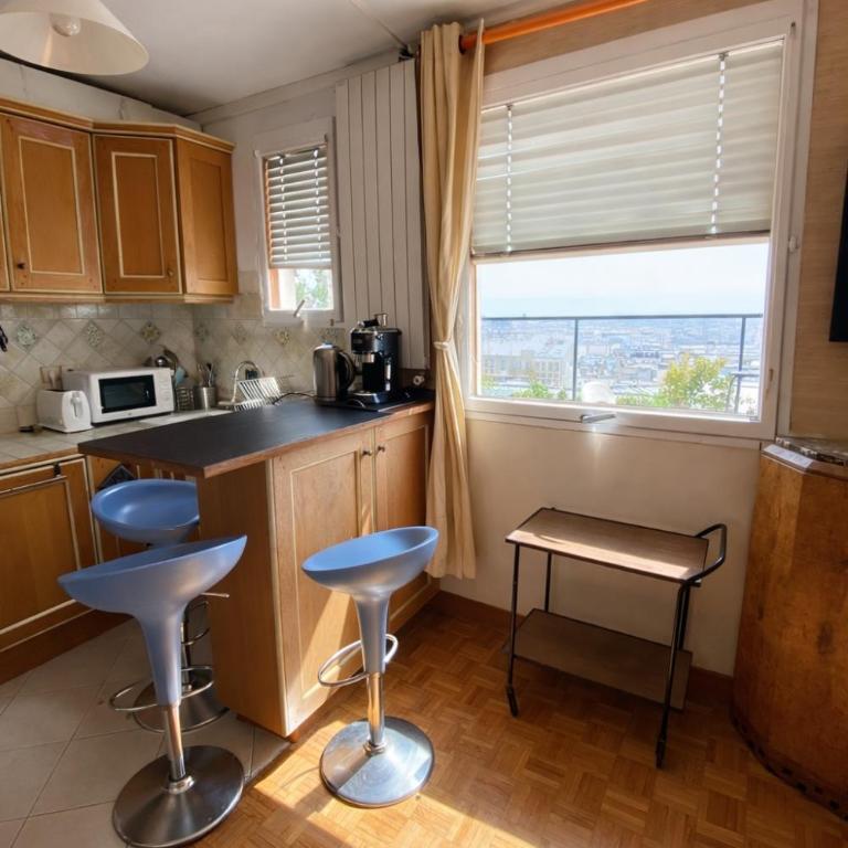 Vue Exceptionnelle & Terrasse - Appartement Vintage chez une Parisienne - Appartement 1 Chambre - 22