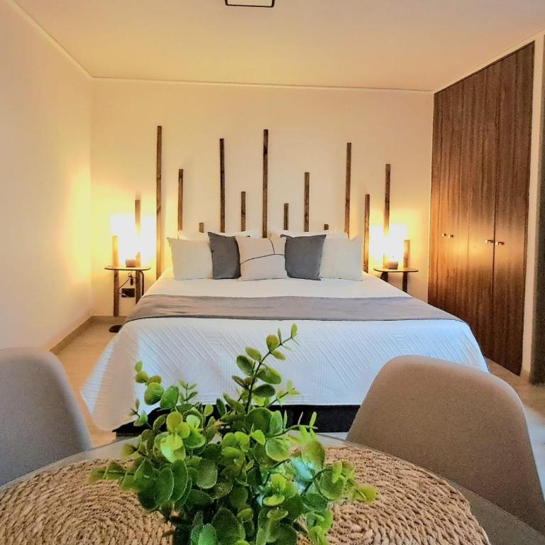 Departamento estudio frente a salida de metro en Santiago - One-Bedroom Apartment - 2