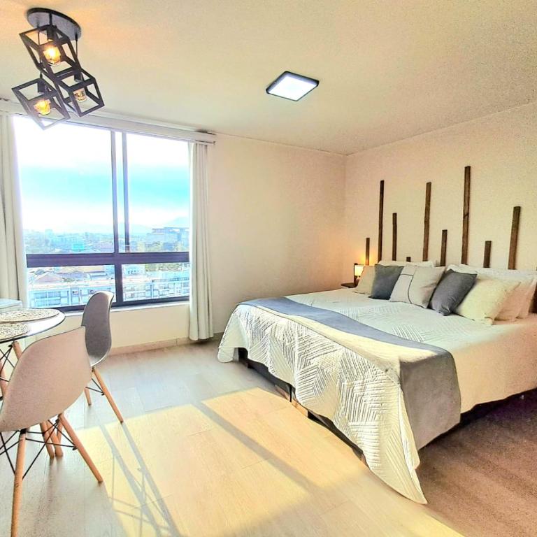 Departamento estudio frente a salida de metro en Santiago - One-Bedroom Apartment - 1