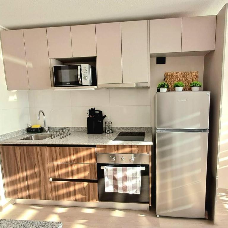 Departamento estudio frente a salida de metro en Santiago - One-Bedroom Apartment - 12