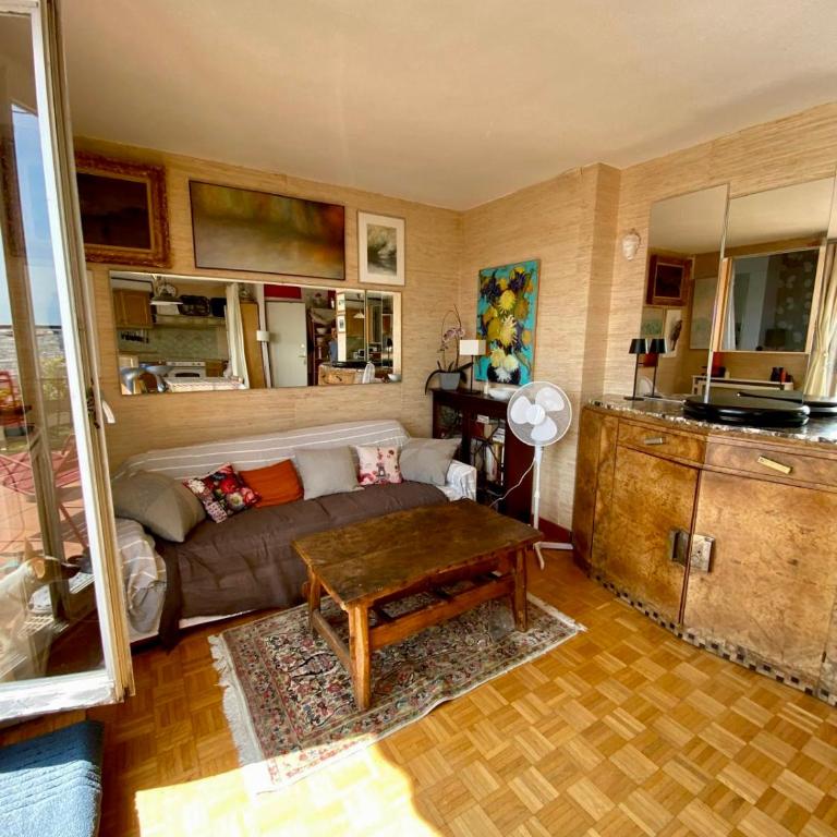 Vue Exceptionnelle & Terrasse - Appartement Vintage chez une Parisienne - Appartement 1 Chambre - 27
