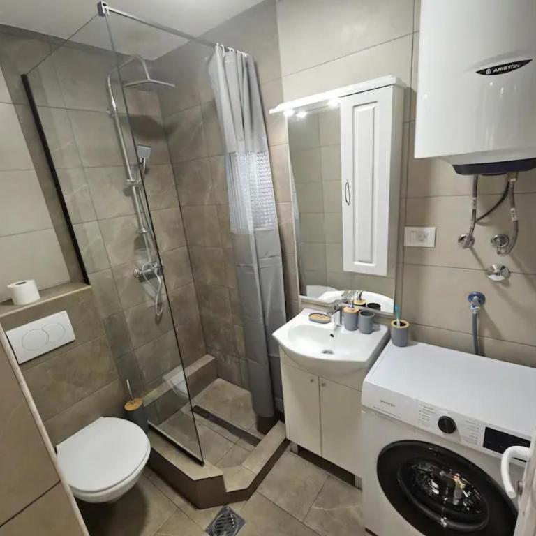 Apartment Under the Palm Tree - One-Bedroom Apartment - 3