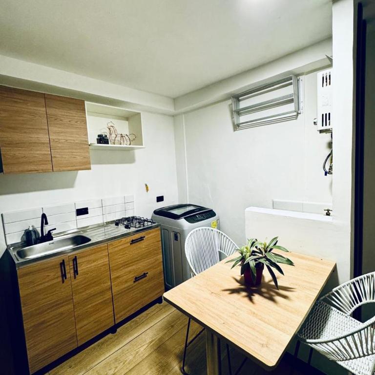 Apartaestudio Lucia Metro House 2 - One-Bedroom Apartment - 3