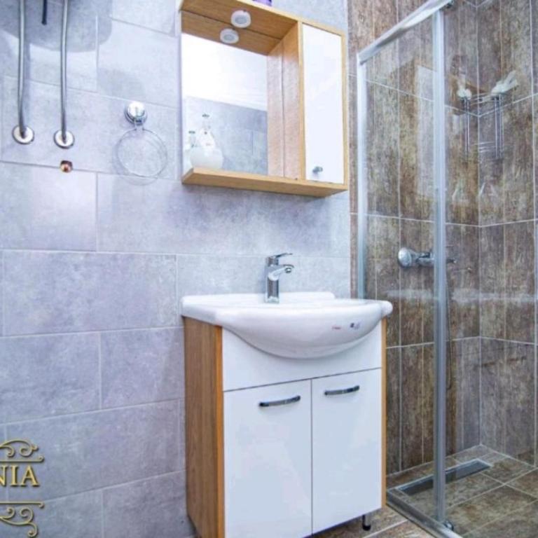 apartmani LM - Deluks Apartman s 1 Spavaćom Sobom i Pogledom na Vrt - 13