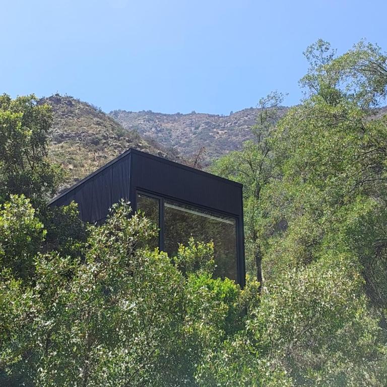 PiedrAmor - Family Room with Mountain View - 11