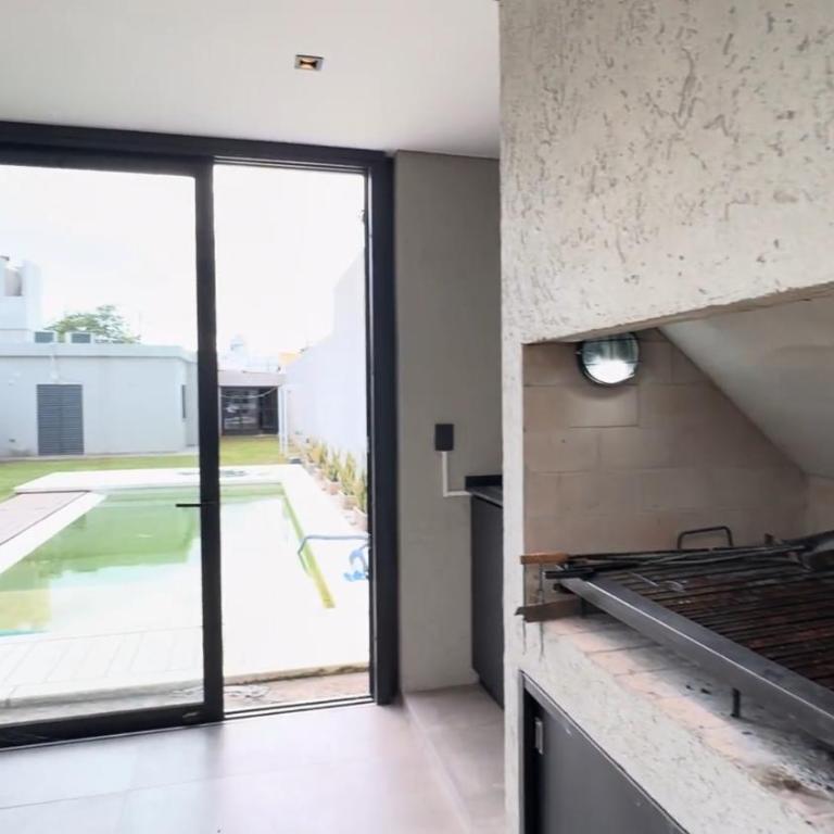 Alquiler para 5 con cochera piscina - Apartamento Deluxe de 2 dormitorios con vistas al mar - 50