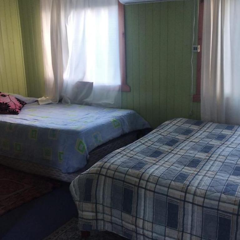 Hospedaje Las Camelias - Double Room with Private Bathroom - 1