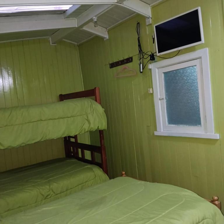 Hospedaje Las Camelias - Classic Quadruple Room - 1