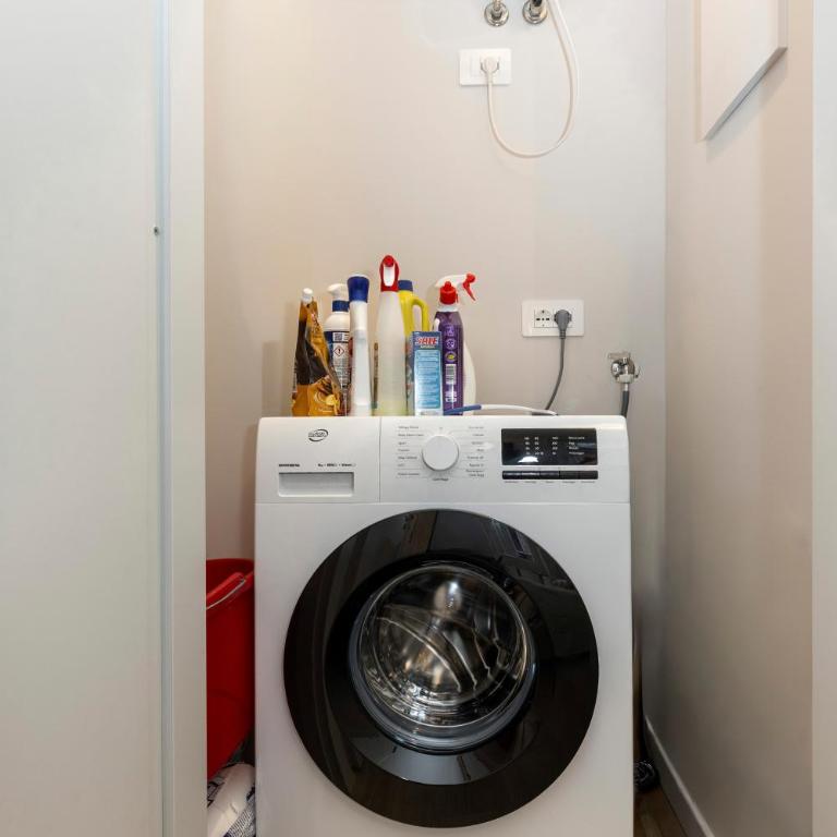 Appartamento Moderno Cucina Verde Salvia in Centro - Appartamento con 1 Camera da Letto - 12
