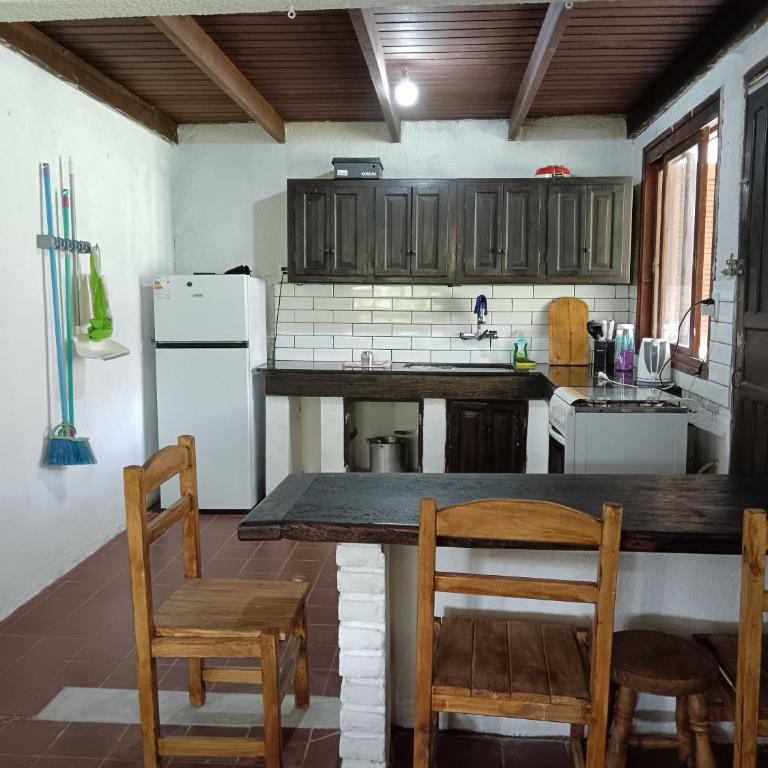 La casa de adelante - One-Bedroom House - 8