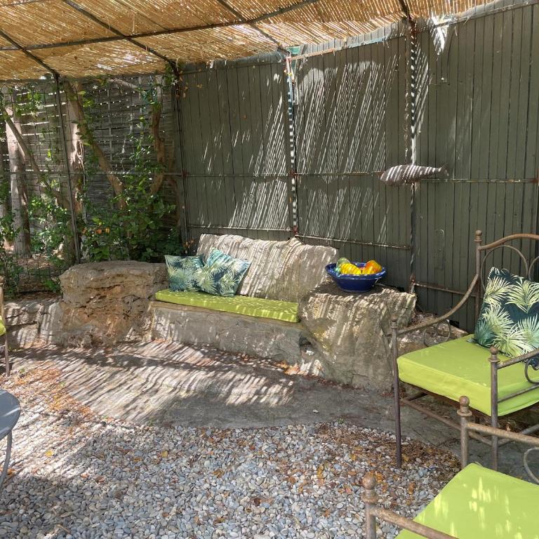 Carqueiranne: Villa de Charme avec Piscine, Vue Mer, pour 8 Personnes - Maison 4 Chambres - 7