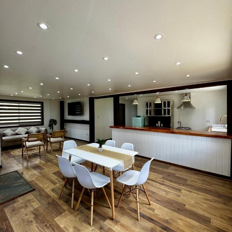 Aura Casa de Campo - Three-Bedroom Home - 4