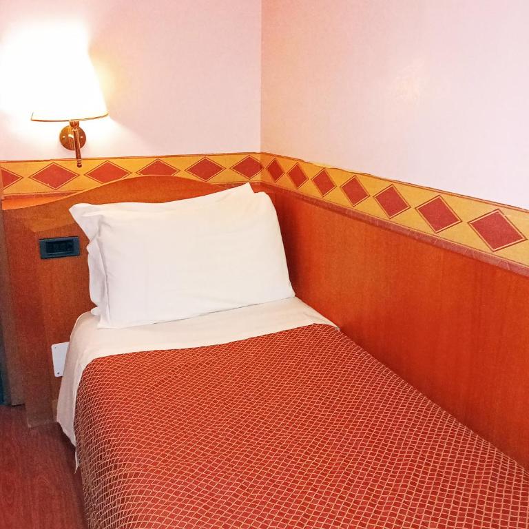 Hotel Amadeus - Camera Singola - 5