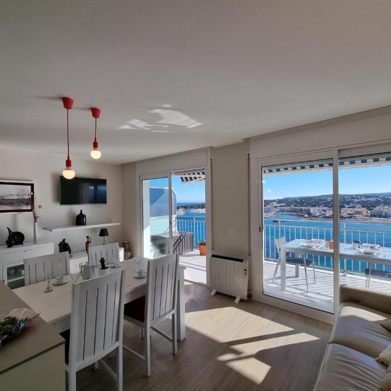 Encantador apartamento a 100m de la playa con terraza y piscina - HISP-236-203 - Apartment - 6