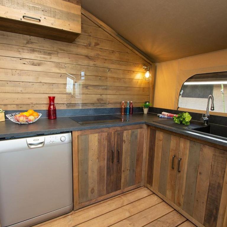 Lodge sur pilotis - Terrasse - 7 personnes - Cuisine équipée - API-1-52-1512 - Maison de Vacances - 5