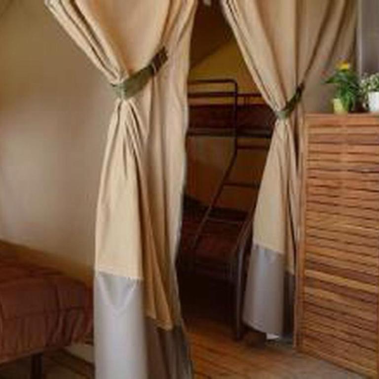 Tente 25m² pour 5 pers. à Bormes-les-Mimosas - API-1-52-1513 - Maison de Vacances - 5