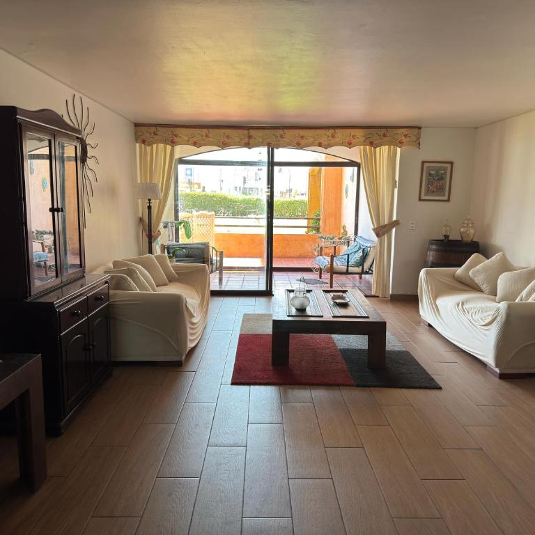 Departamento Familiar de Lujo Frente al Mar - Three-Bedroom Deluxe Apartment - 8