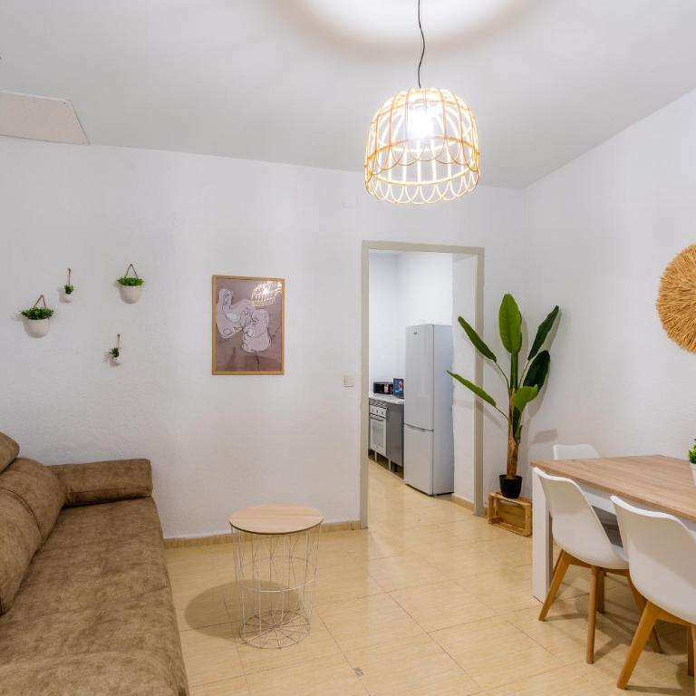 La Plaza Living - Double Room - 11