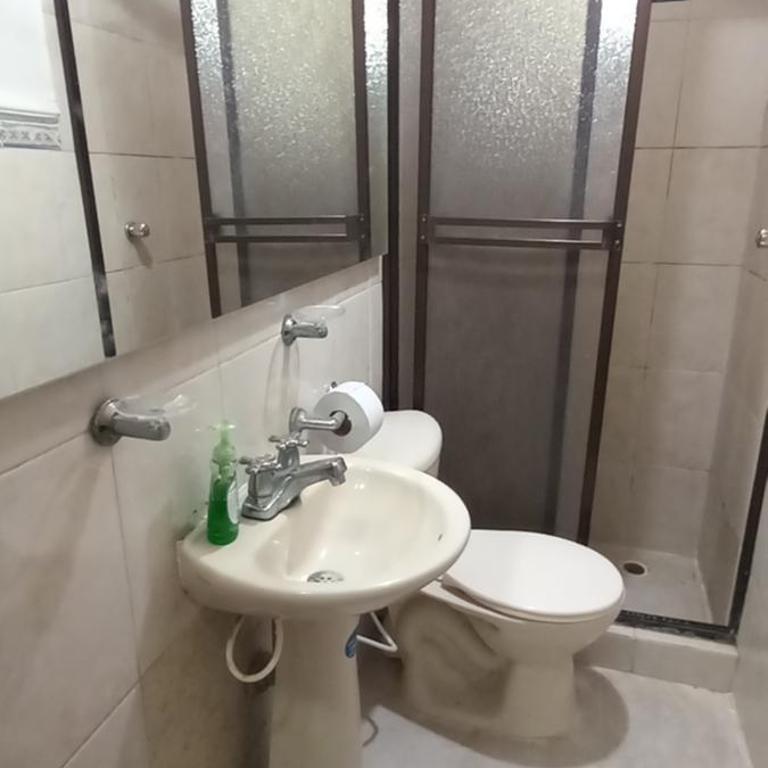 Cartagena Apartamento en Manga de 2 Habitaciones - Two-Bedroom Apartment - 2
