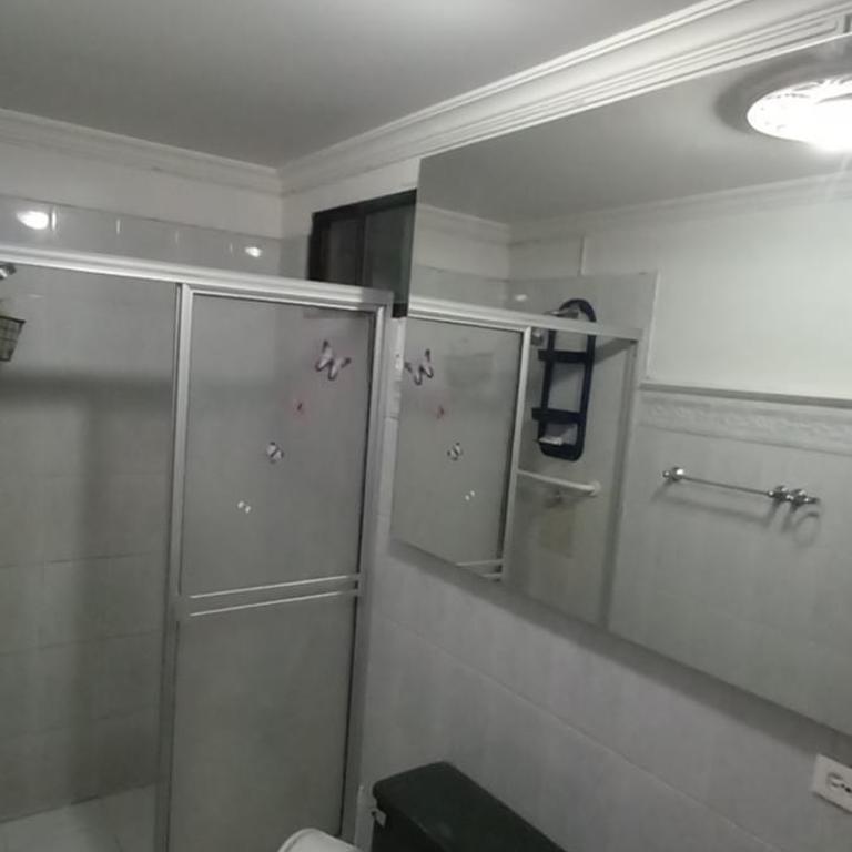 Cartagena Apartamento en Manga de 2 Habitaciones - Two-Bedroom Apartment - 12