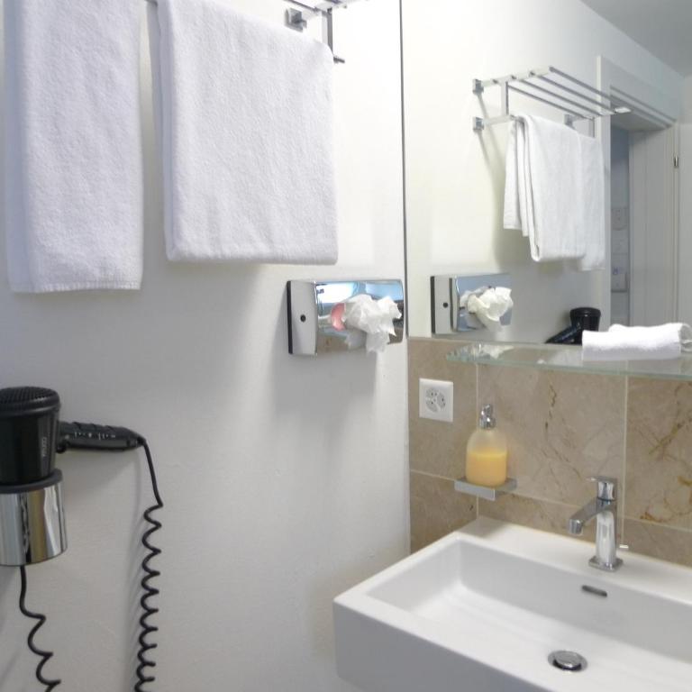 Businesshotel Lux - Business Zweibettzimmer - 1