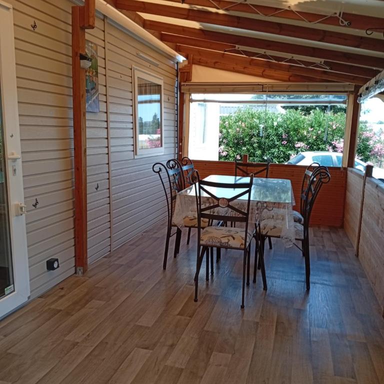 Spacieux mobil home 40 m2 tt conf 5 p - Mobilheim - 13