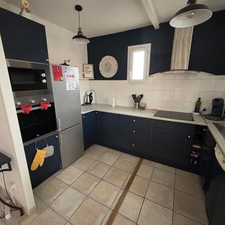 Cosy et Équipé Idéal Couples et Vacances Golf - Appartement 1 Chambre - 13