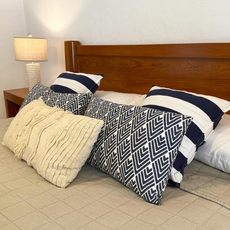 Oceanfront Bliss: Beachside Condo Retreat - Apartamento - 13