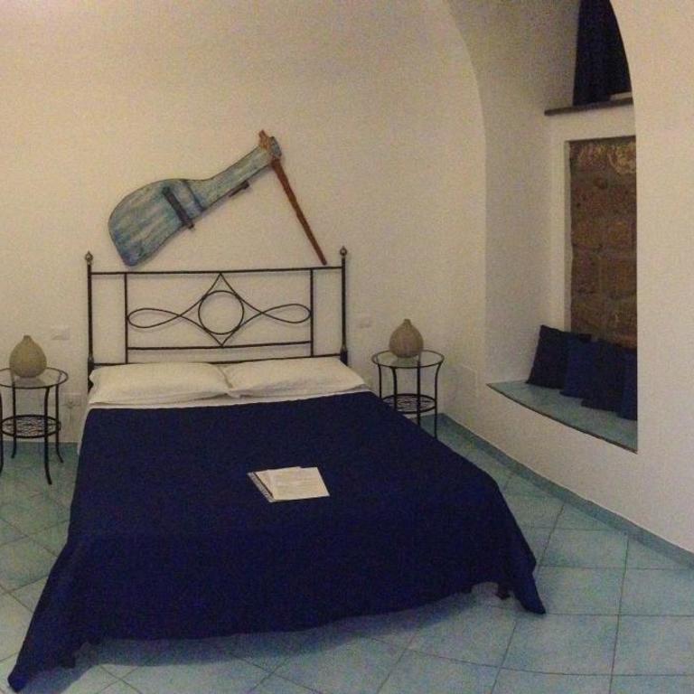 B&B La Grotta Marina - Camera Tripla Comfort - 10