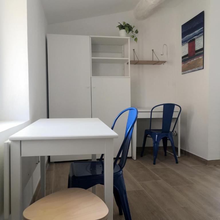 Deux pièces climatisé calme dans le Vieil Antibes - Appartement 1 Chambre - 8