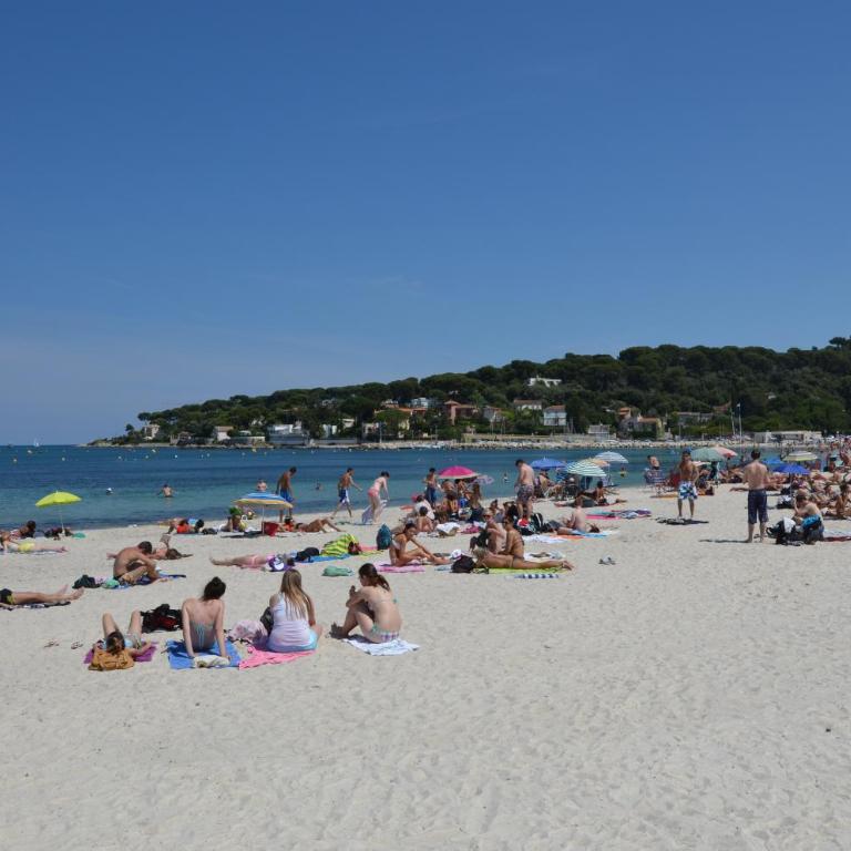 Deux pièces climatisé calme dans le Vieil Antibes - Appartement 1 Chambre - 19
