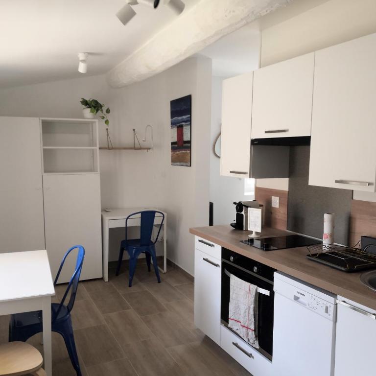 Deux pièces climatisé calme dans le Vieil Antibes - Appartement 1 Chambre - 4