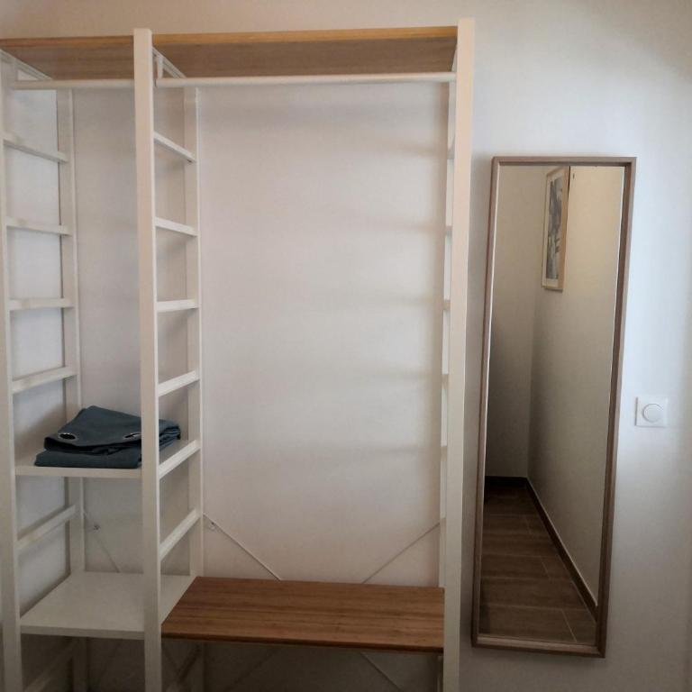 Deux pièces climatisé calme dans le Vieil Antibes - Appartement 1 Chambre - 14