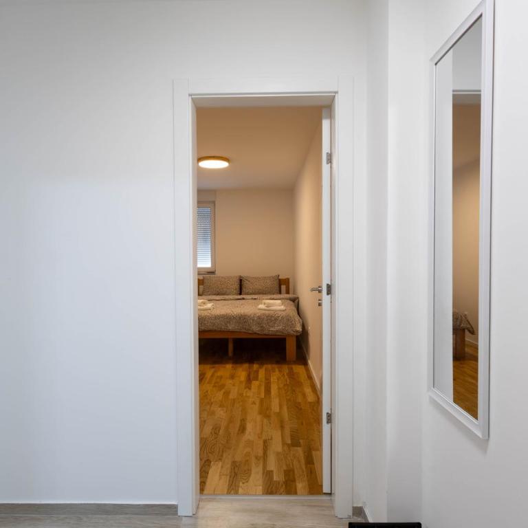 Apartment Aura - One-Bedroom Apartment - 28
