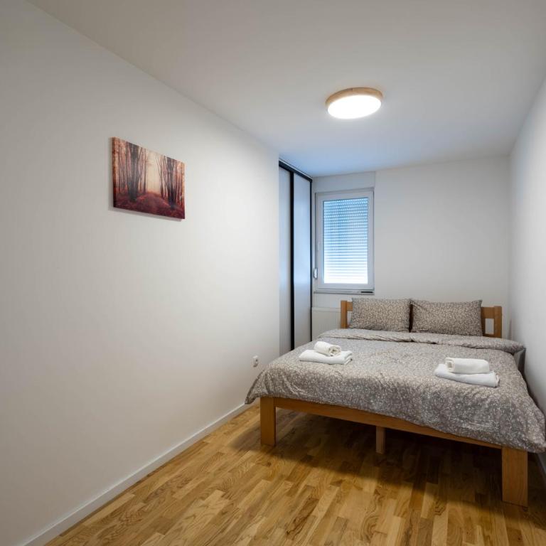 Apartment Aura - One-Bedroom Apartment - 10