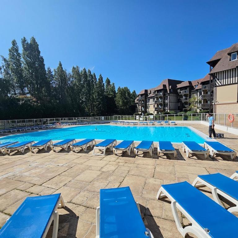 Appartement avec jardin & piscine à Deauville - One-Bedroom Apartment - 5