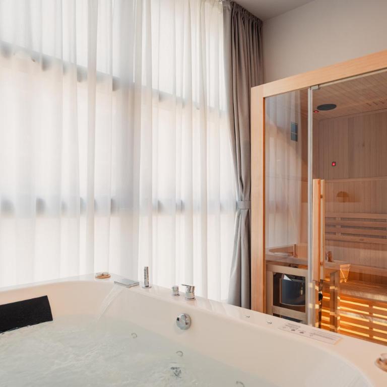 Boutique Casa Giulietta Luxury - Suite Queen con Vasca Idromassaggio - 3