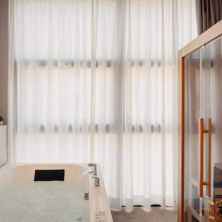 Boutique Casa Giulietta Luxury - Suite Queen con Vasca Idromassaggio - 2
