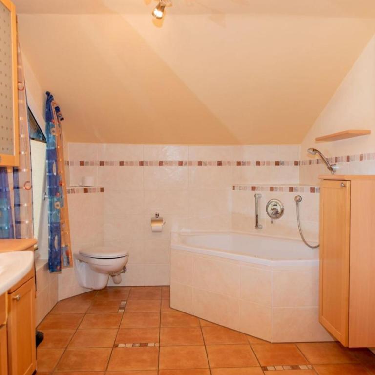 Hotel Restaurant Frühlingsgarten - Deluxe Doppelzimmer - 5