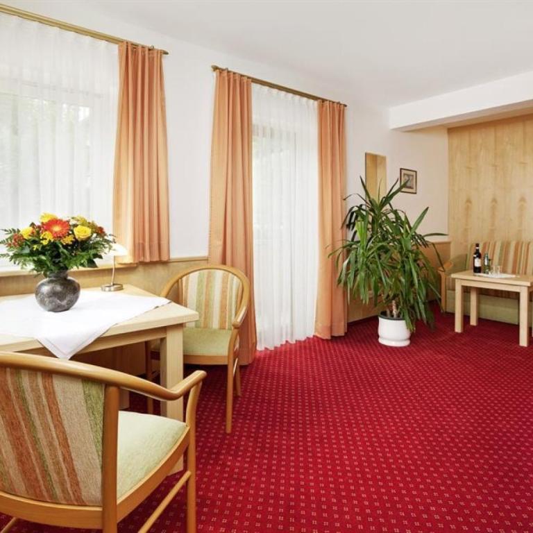 Hotel Restaurant Frühlingsgarten - Deluxe Doppelzimmer - 10