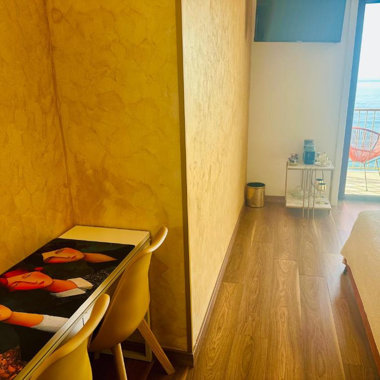 BluMare ArtHouse - Monolocale con Vista Mare - 1